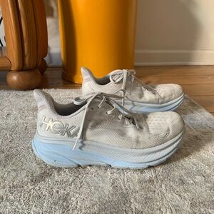 HOKA Clifton 9 Running Sneakers White Sky Blue Highlights Womens 10